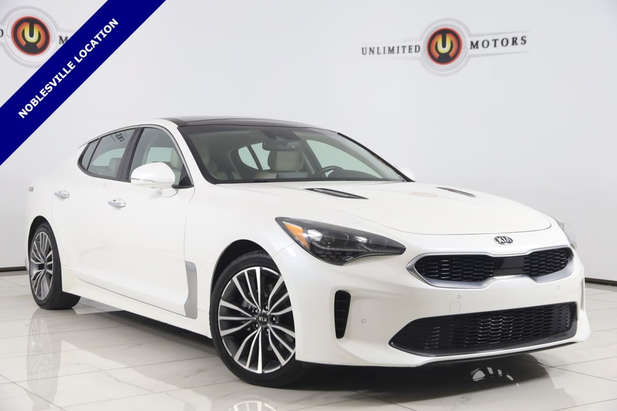 2019 Kia Stinger Premium AWD's photo