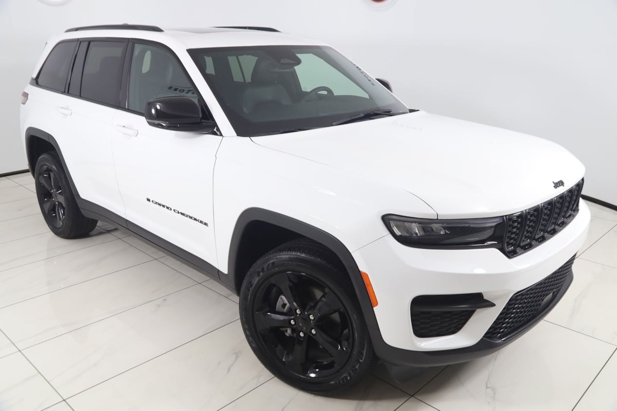 2024 Jeep Grand Cherokee Altitude - Photo 16