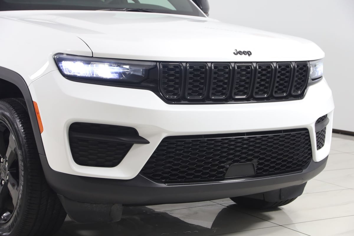 2024 Jeep Grand Cherokee Altitude - Photo 37