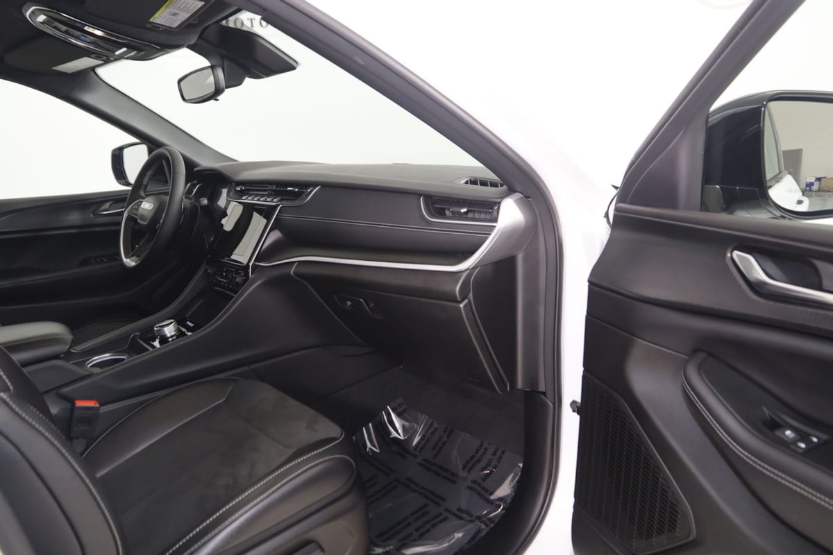 2024 Jeep Grand Cherokee Altitude - Photo 41