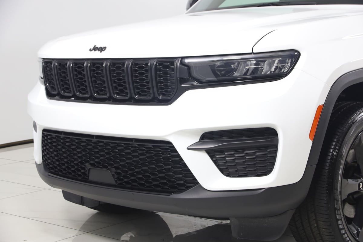 2024 Jeep Grand Cherokee Altitude - Photo 49