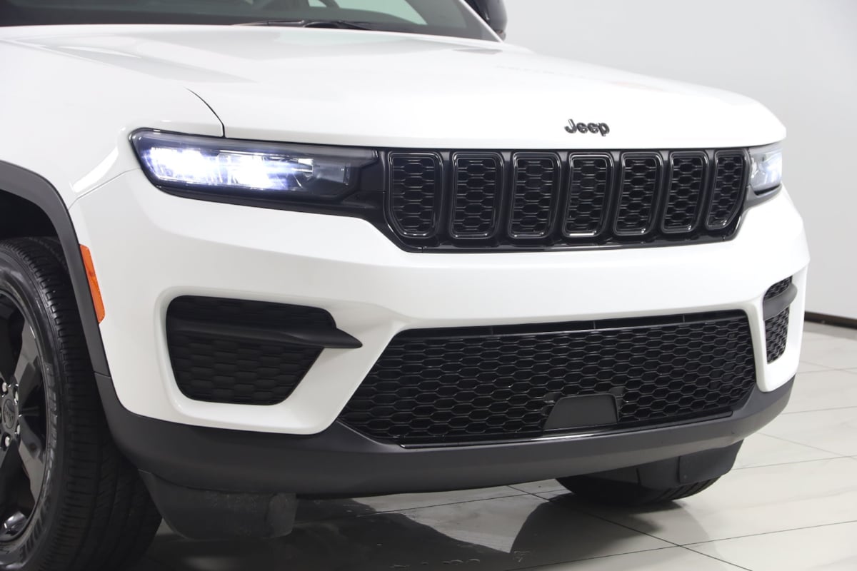 2024 Jeep Grand Cherokee Altitude - Photo 37