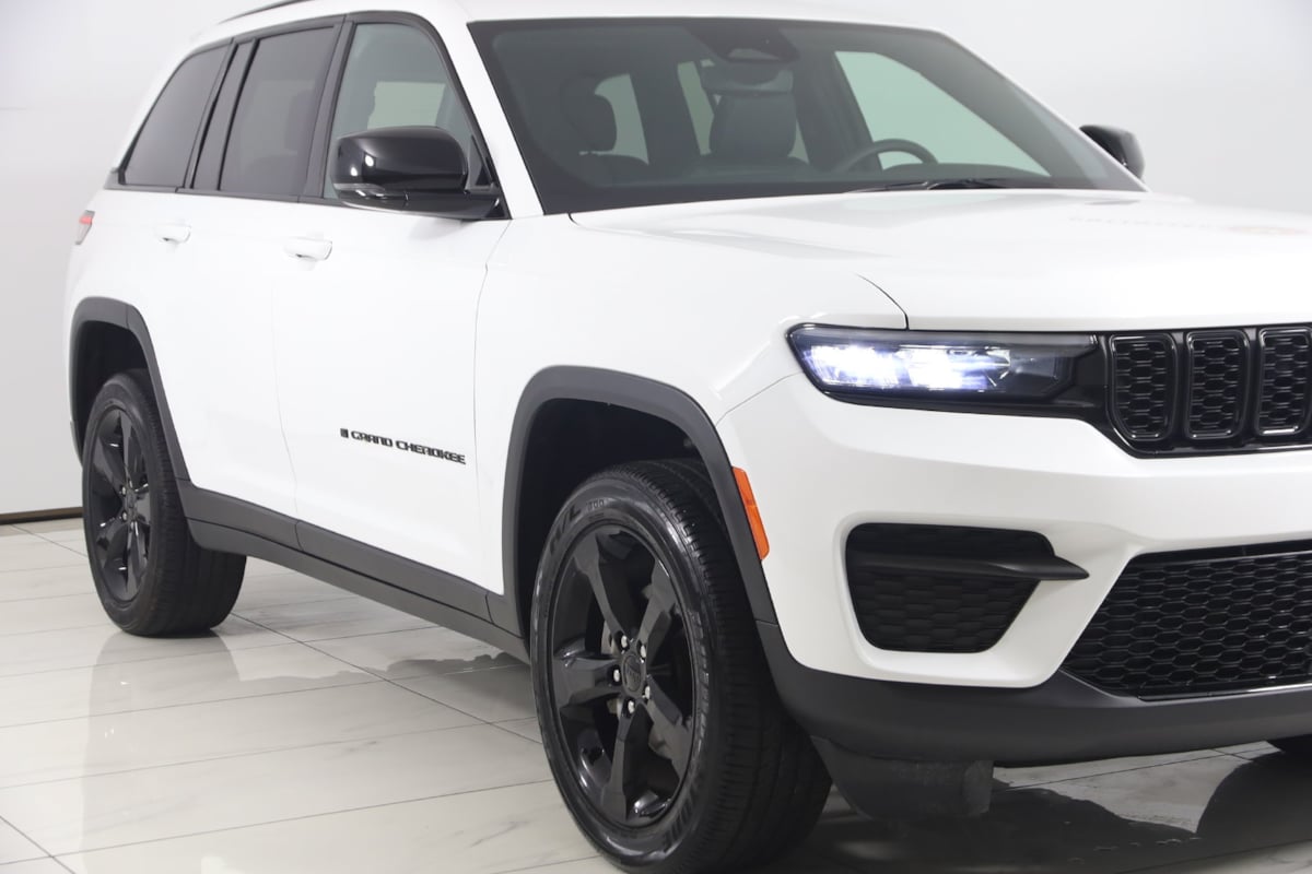2024 Jeep Grand Cherokee Altitude - Photo 38