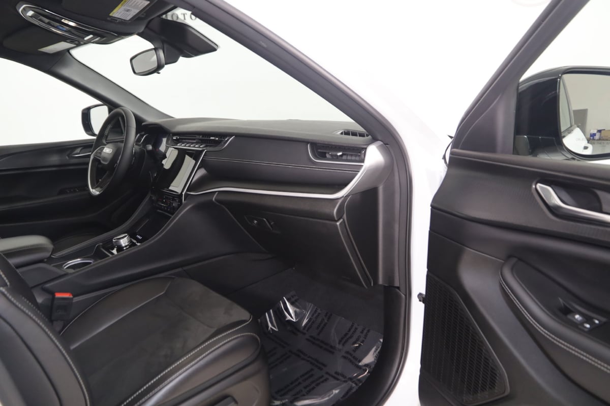 2024 Jeep Grand Cherokee Altitude - Photo 41