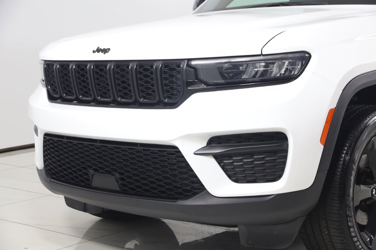 2024 Jeep Grand Cherokee Altitude - Photo 49