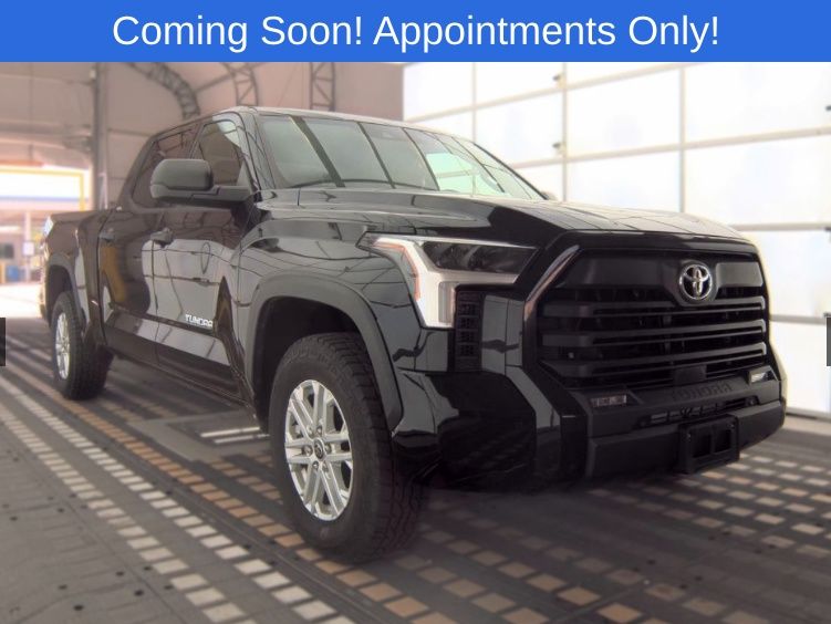 2022 Toyota Tundra 4WD SR5