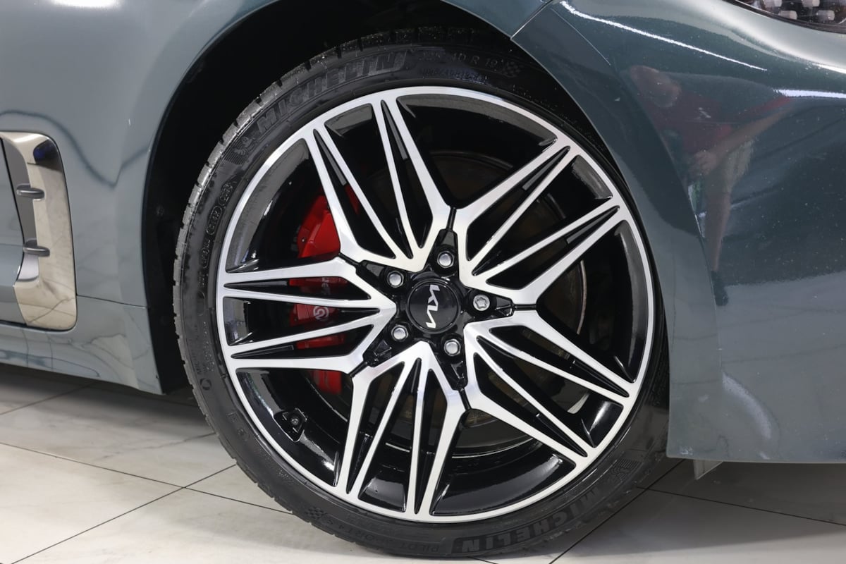 2023 Kia Stinger GT2 photo 12