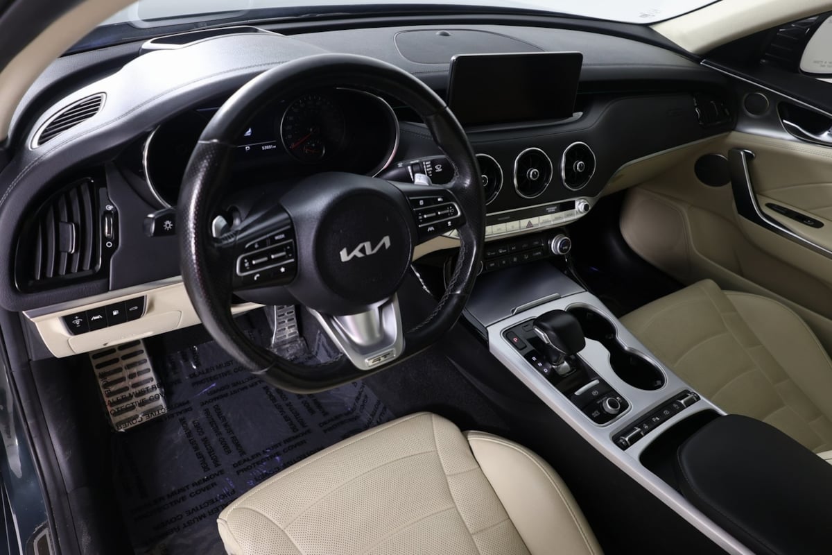2023 Kia Stinger GT2 photo 17