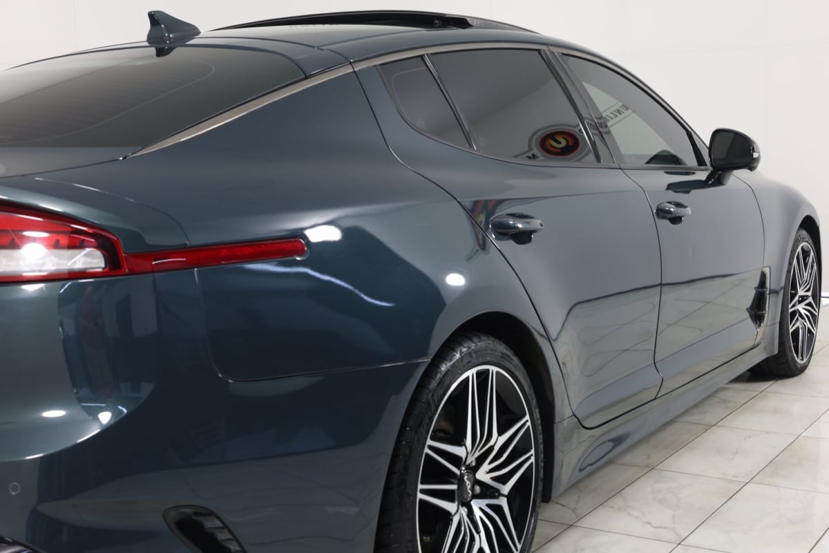 2023 Kia Stinger GT2 photo 36