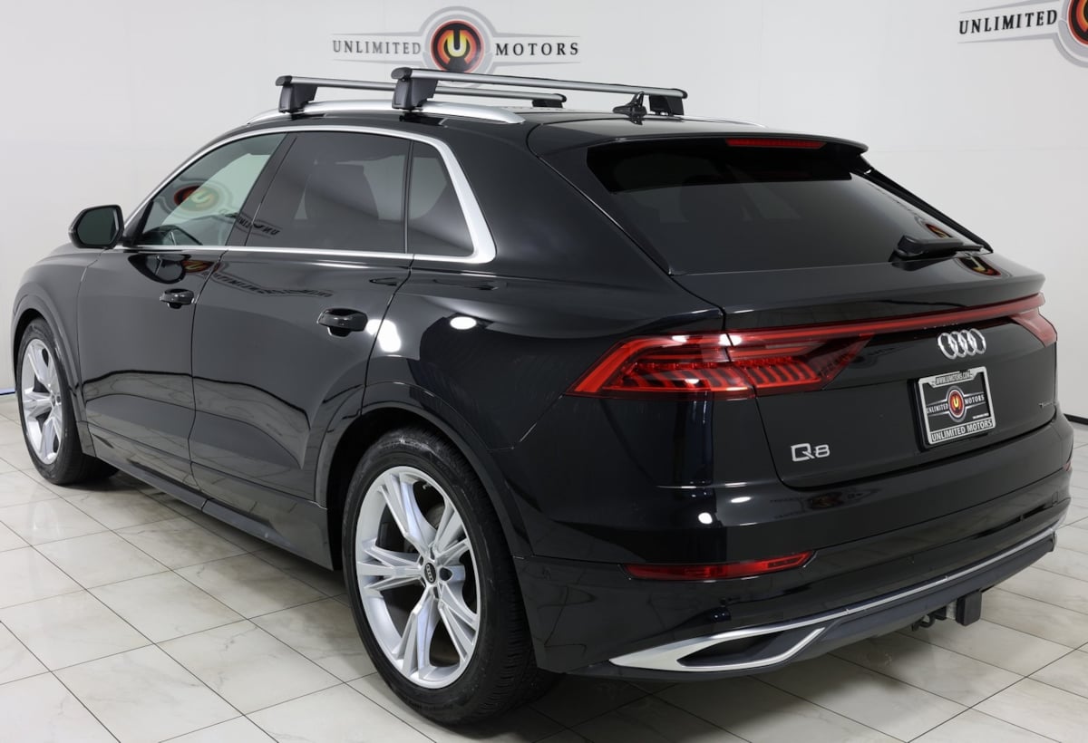 2023 Audi Q8 Prestige photo 3