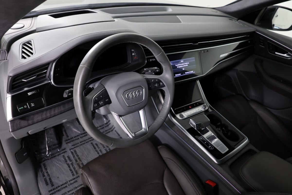 2023 Audi Q8 Prestige photo 17