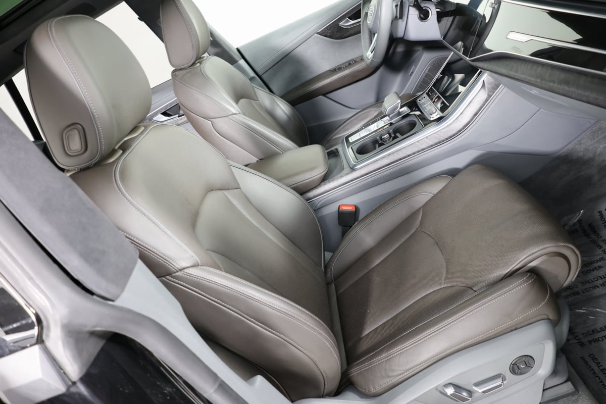 2023 Audi Q8 Prestige photo 35