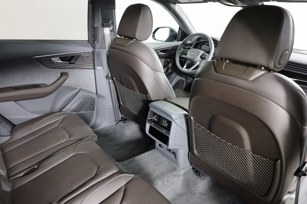 2023 Audi Q8 Prestige photo 36