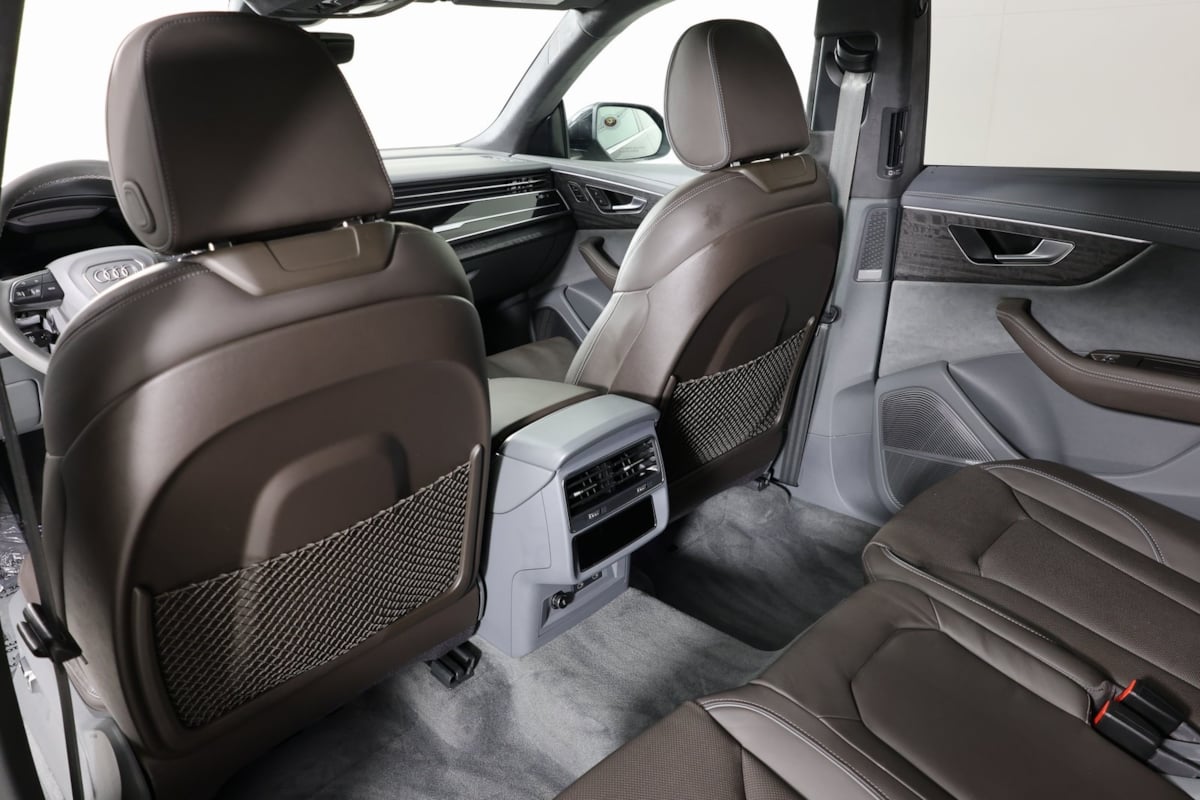 2023 Audi Q8 Prestige photo 46