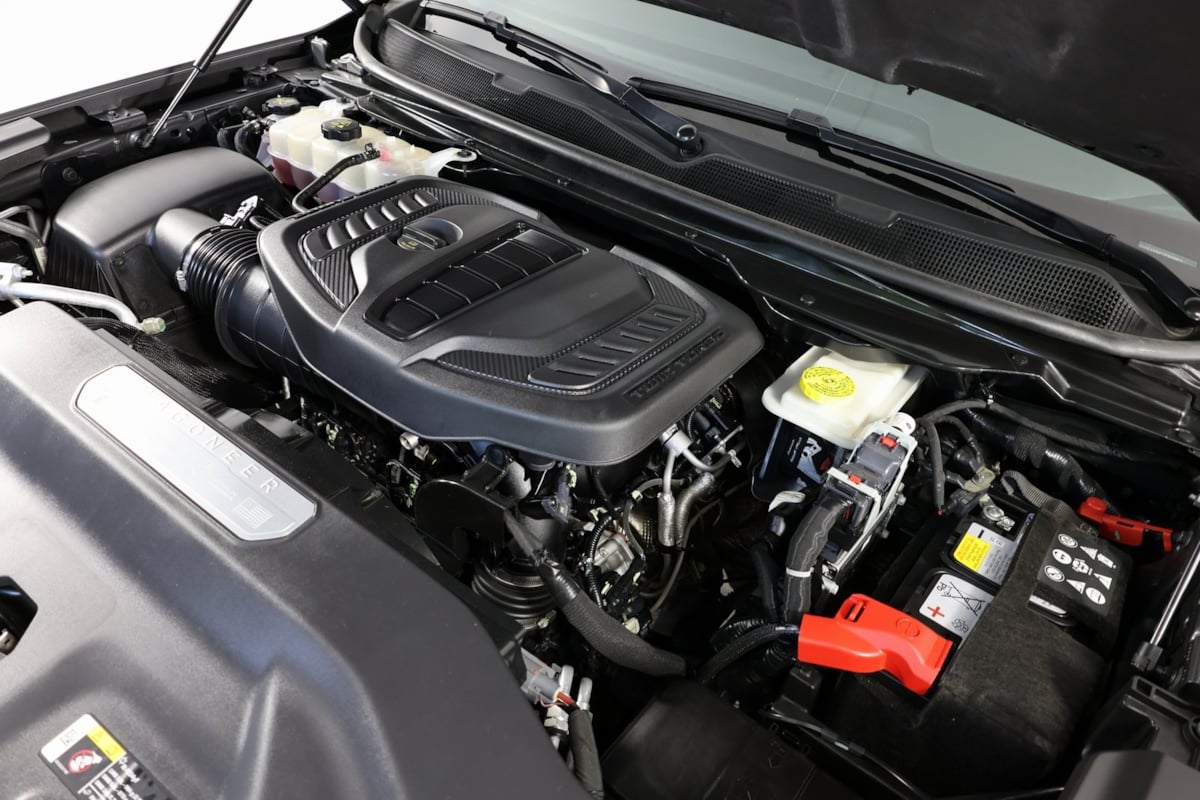 2023 Jeep Wagoneer Series II Carbide photo 32
