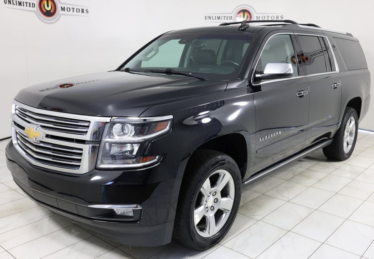 2019 Chevrolet Suburban Premier photo 4