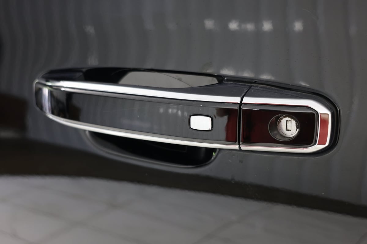 2019 Chevrolet Suburban Premier photo 20