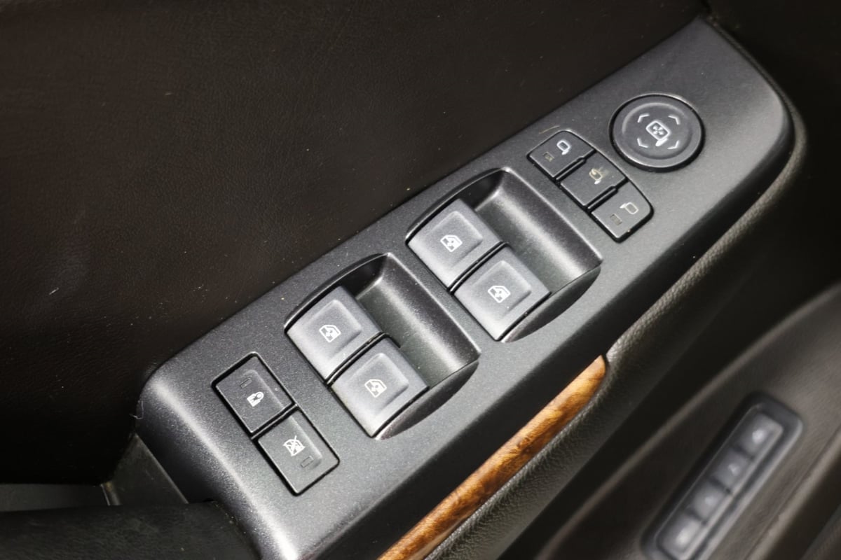 2019 Chevrolet Suburban Premier photo 22