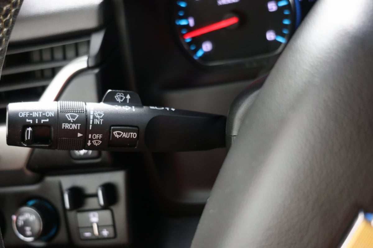2019 Chevrolet Suburban Premier photo 24