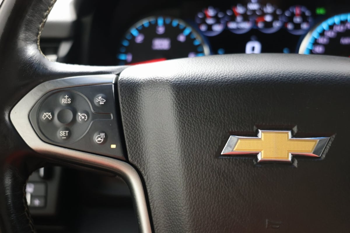2019 Chevrolet Suburban Premier photo 25