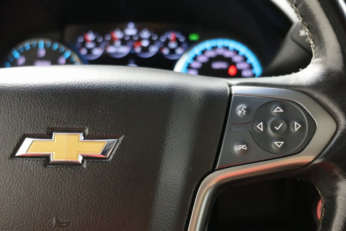 2019 Chevrolet Suburban Premier photo 26