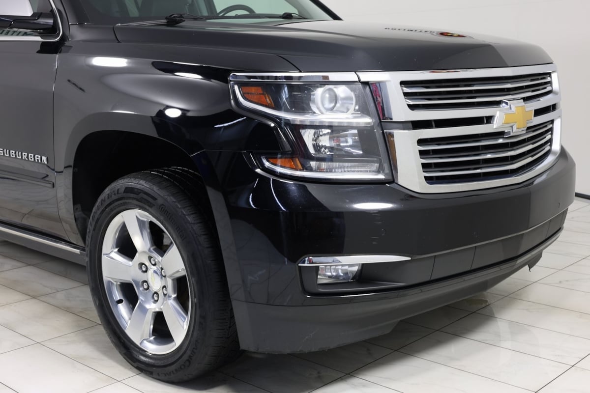2019 Chevrolet Suburban Premier photo 33