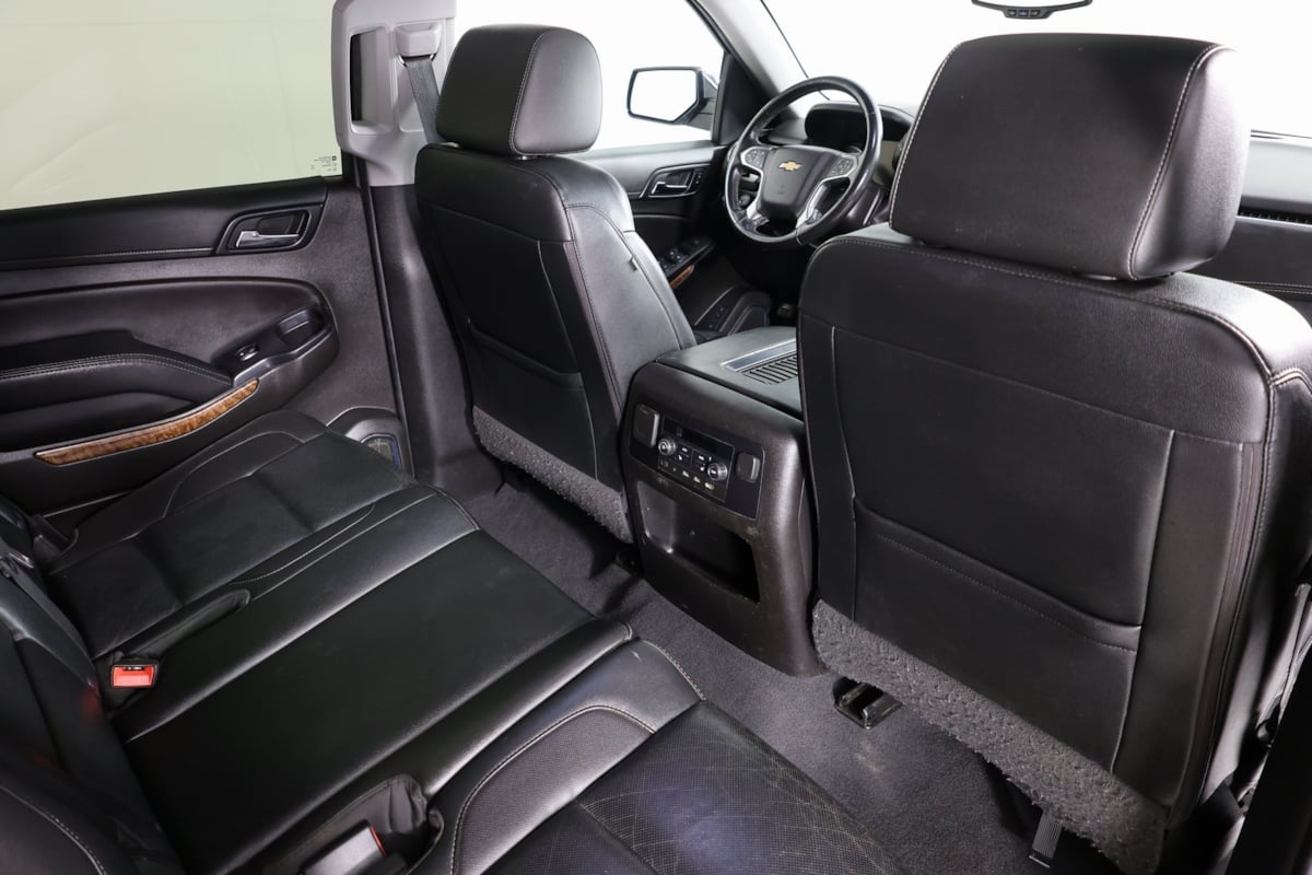 2019 Chevrolet Suburban Premier photo 38