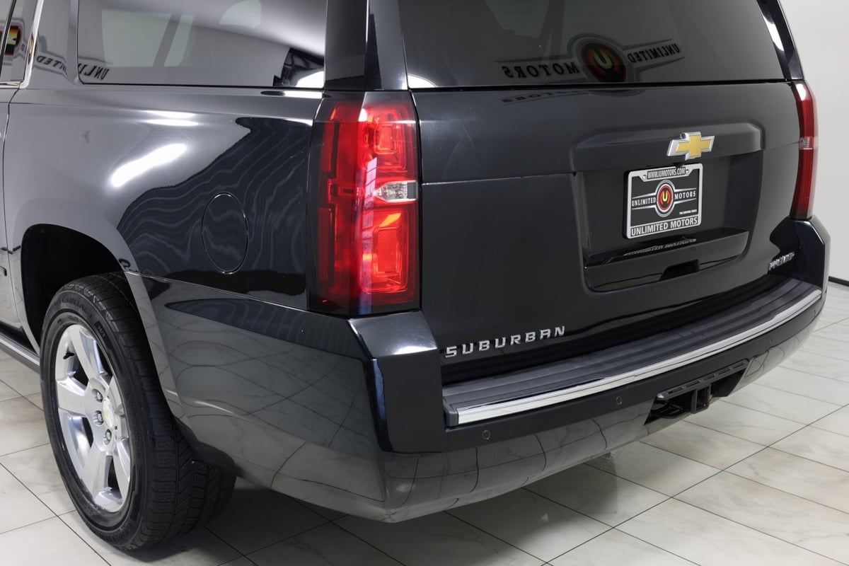 2019 Chevrolet Suburban Premier photo 44