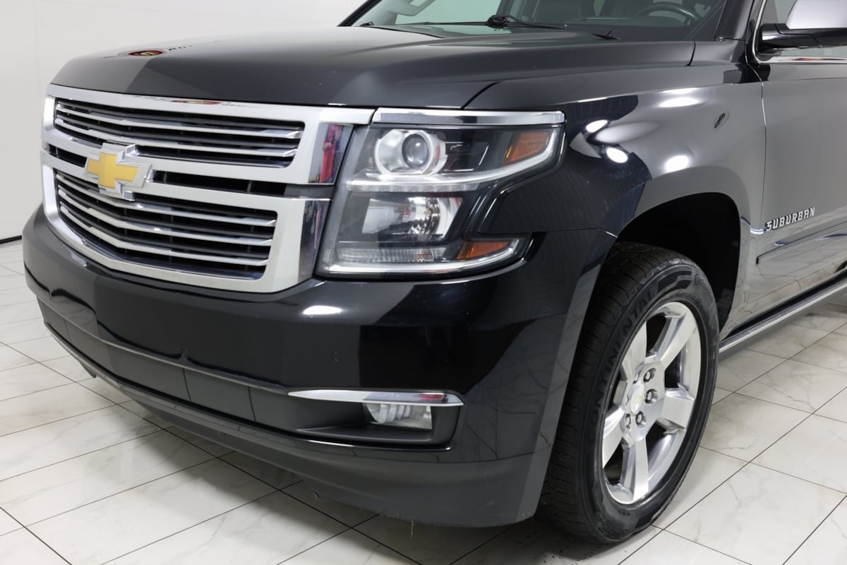 2019 Chevrolet Suburban Premier photo 46