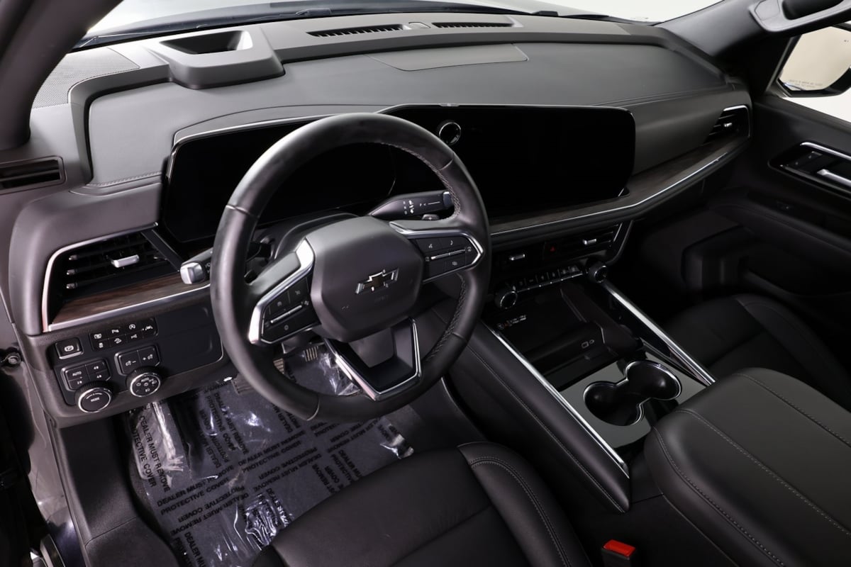 2025 Chevrolet Tahoe Z71 photo 19
