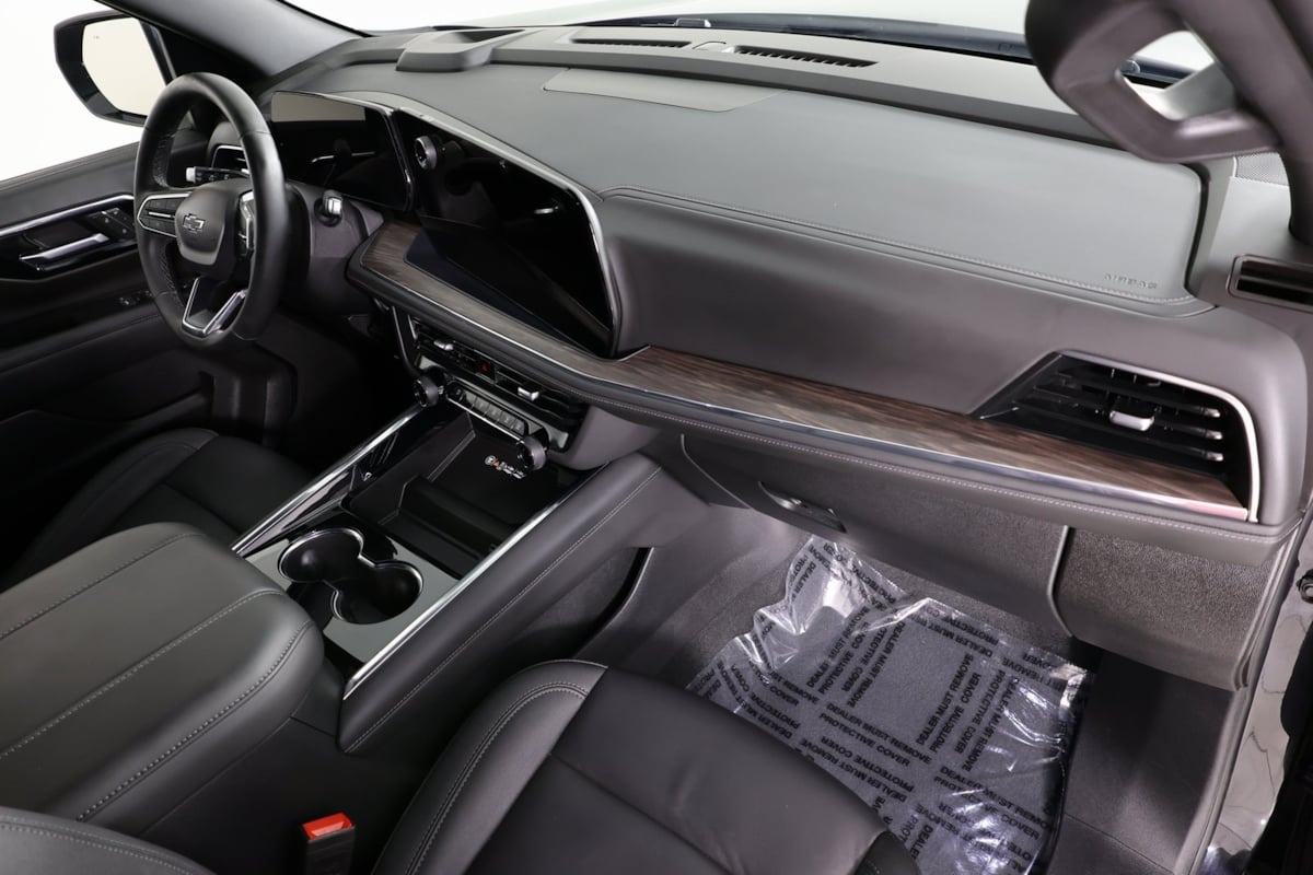 2025 Chevrolet Tahoe Z71 photo 26