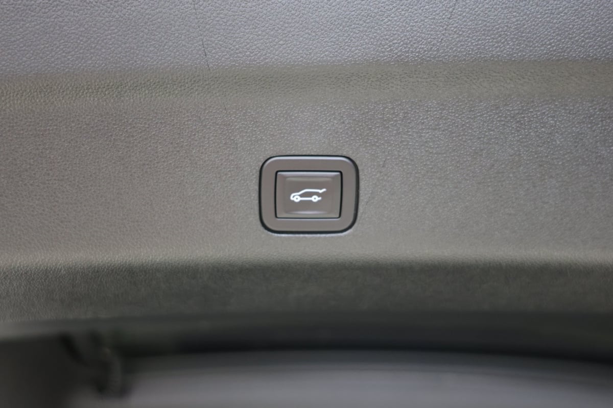 2025 Chevrolet Tahoe Z71 photo 39