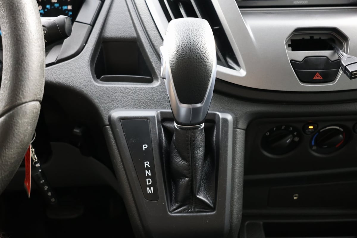 2018 Ford Transit Passenger XL photo 6