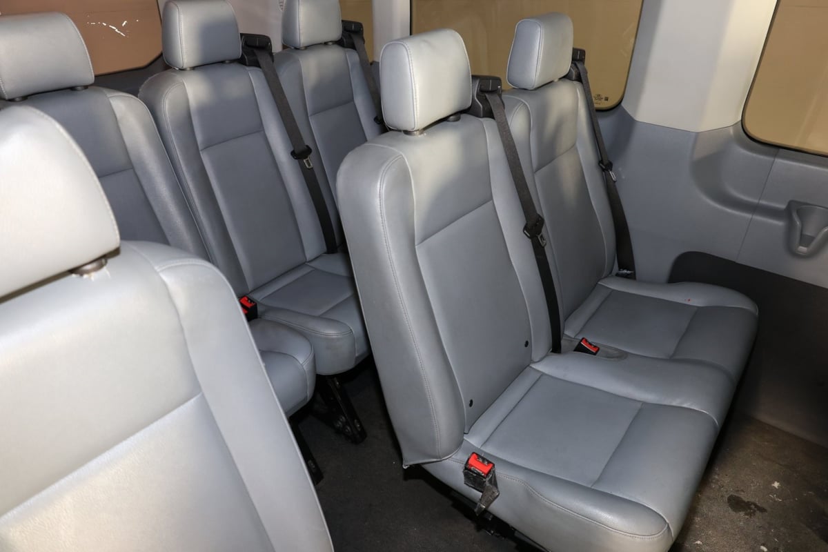 2018 Ford Transit Passenger XL photo 12