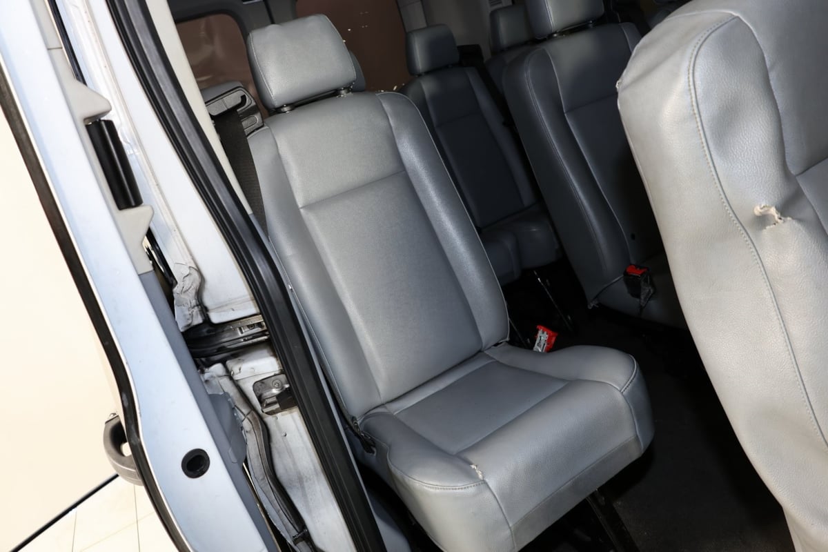 2018 Ford Transit Passenger XL photo 13
