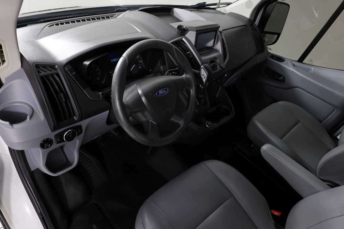 2018 Ford Transit Passenger XL photo 18