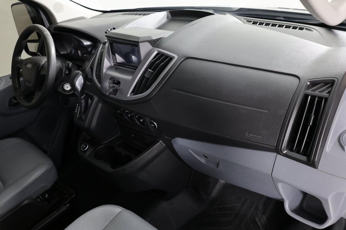 2018 Ford Transit Passenger XL photo 24