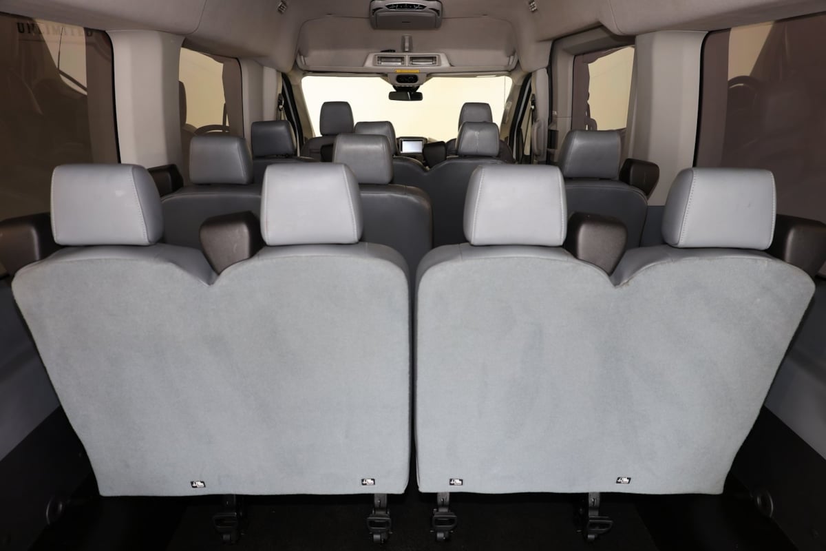 2018 Ford Transit Passenger XL photo 25