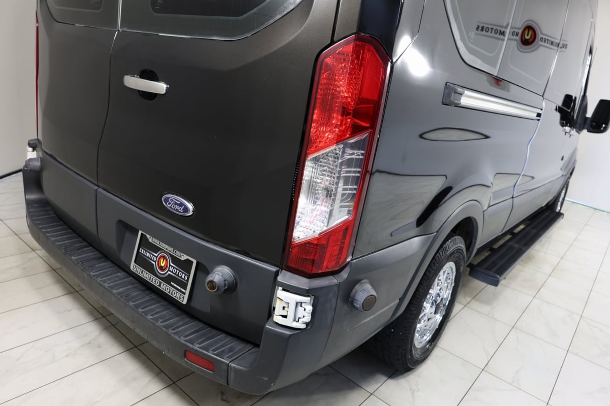 2018 Ford Transit Passenger XL photo 35