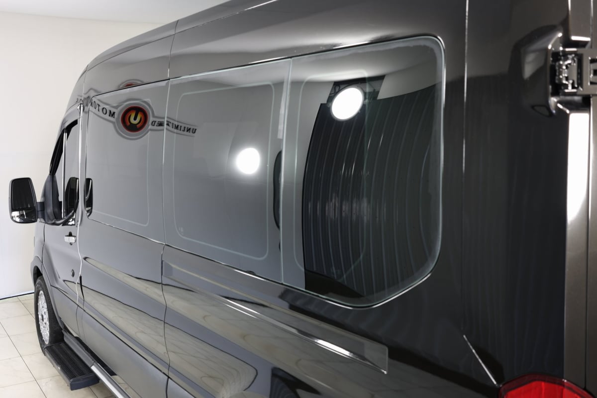 2018 Ford Transit Passenger XL photo 38