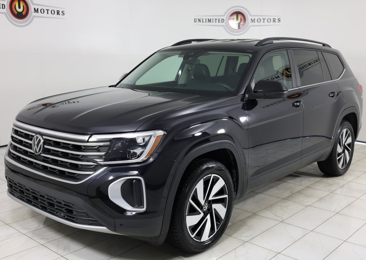 2024 Volkswagen Atlas SE Technology photo 2