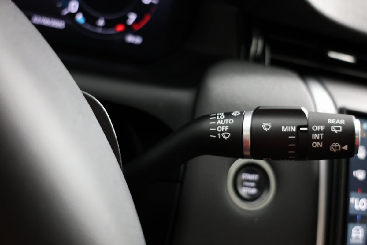 2024 Land Rover Discovery Sport S photo 21