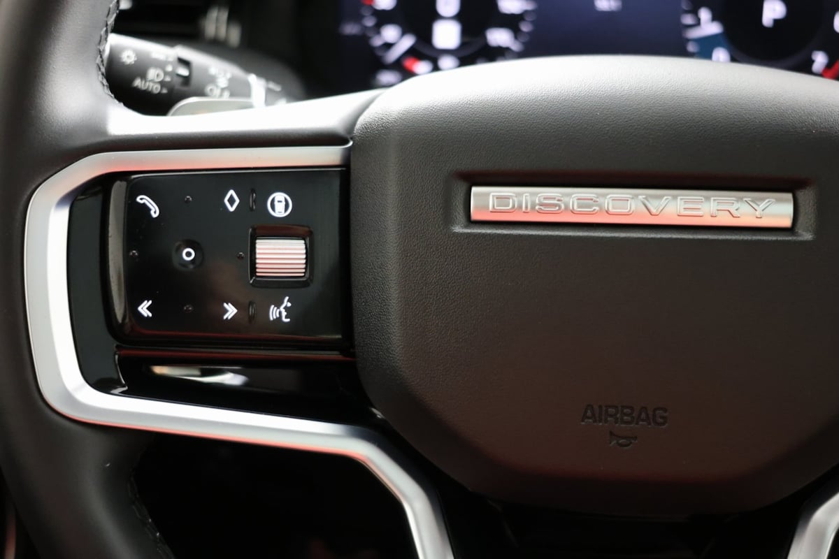 2024 Land Rover Discovery Sport S photo 22