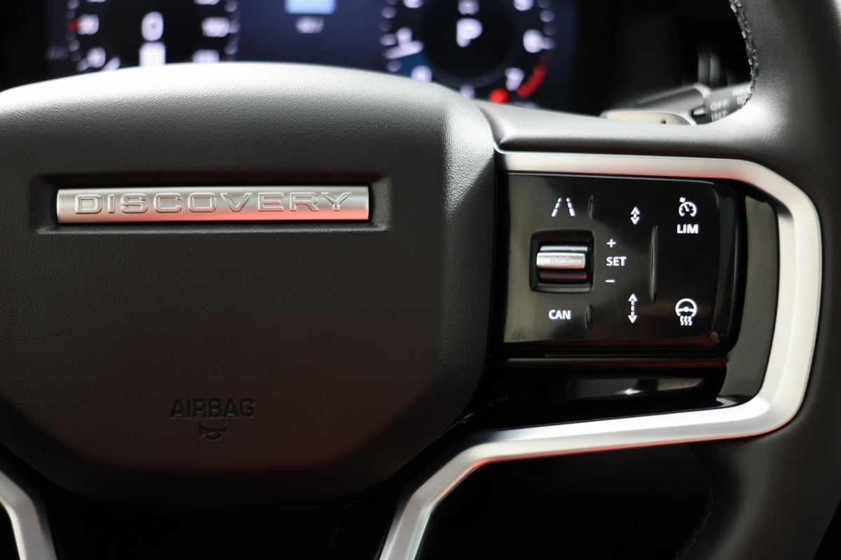 2024 Land Rover Discovery Sport S photo 23
