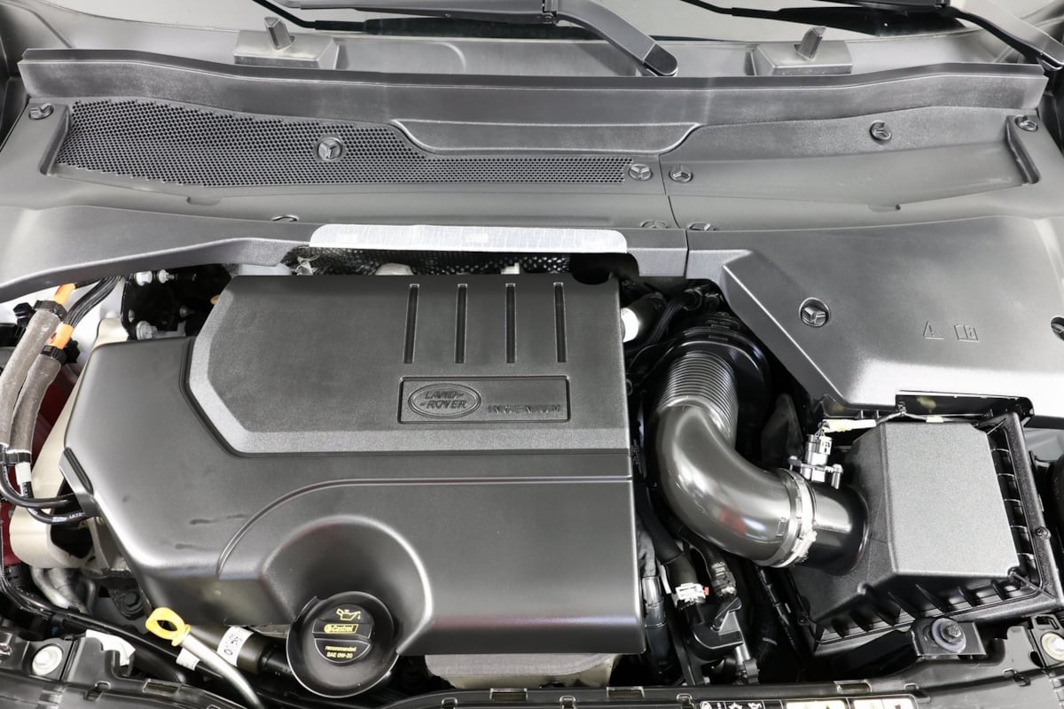 2024 Land Rover Discovery Sport S photo 31