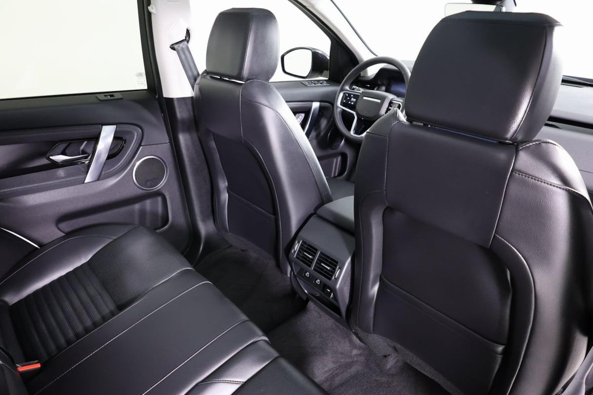 2024 Land Rover Discovery Sport S photo 34