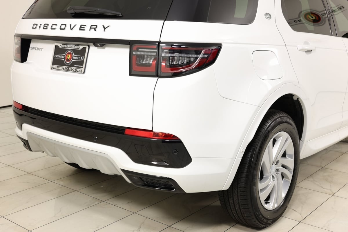 2024 Land Rover Discovery Sport S photo 35