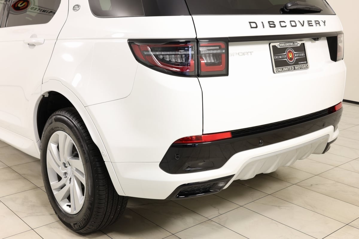 2024 Land Rover Discovery Sport S photo 37
