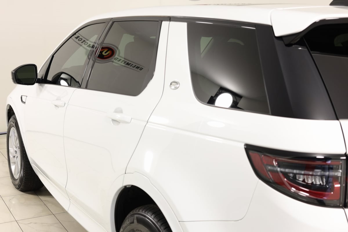 2024 Land Rover Discovery Sport S photo 38