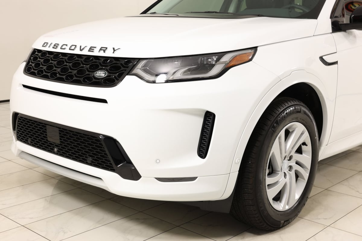 2024 Land Rover Discovery Sport S photo 39